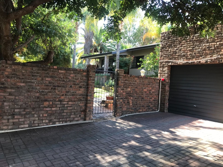4 Bedroom Property for Sale in Die Rand Northern Cape